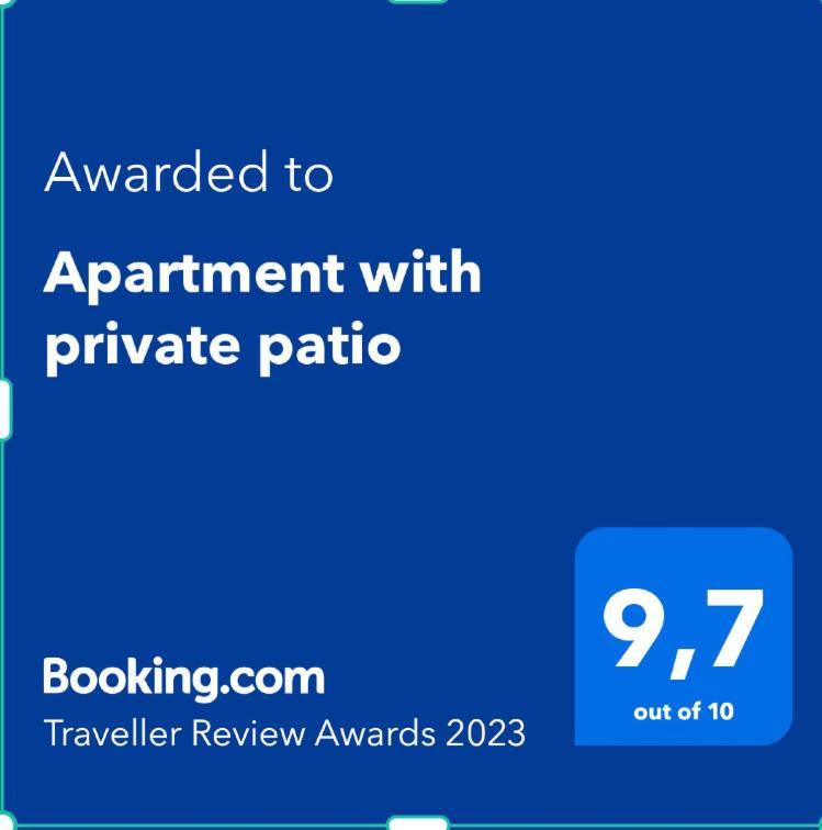 Lägenhet With Private Patio